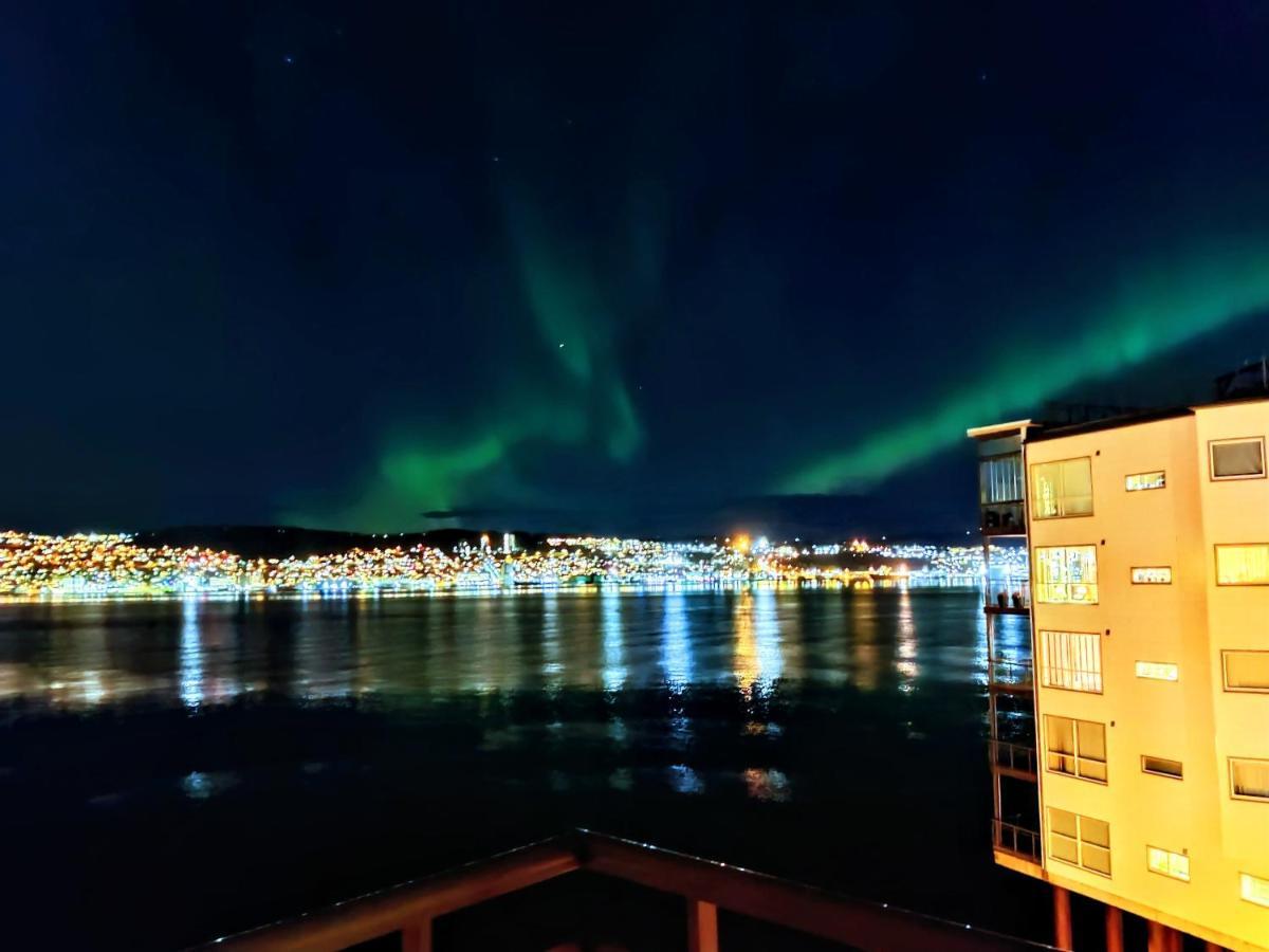 Top Floor Apartment With A Magic View トロムソ エクステリア 写真